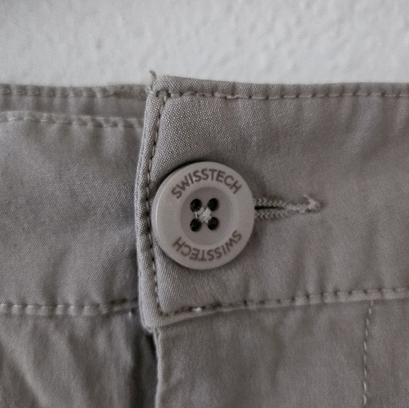 Swiss Tech Men's Active Wear Short Pants Size 36. - Picture 5 of 15